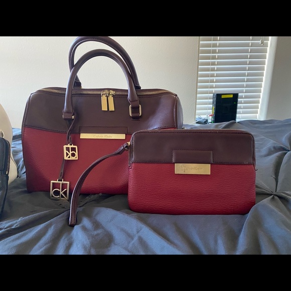 CalvinKlein handbags - Picture 3 of 3